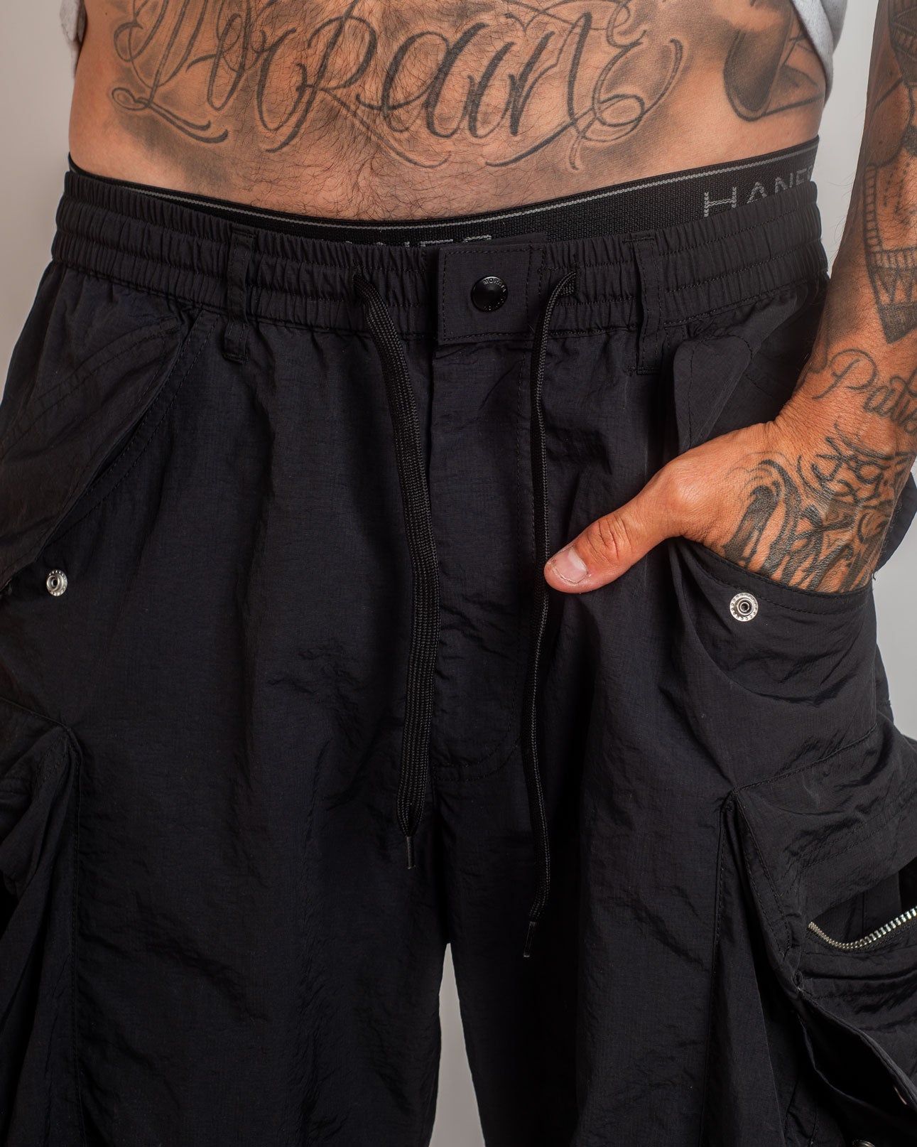 Hakobu - Quick-dry Cargo Short - Black